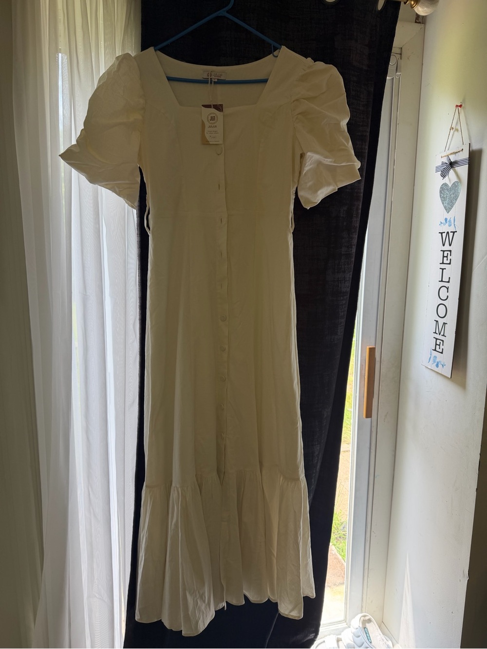 Lightweight White Button-Front Puff Sleeve Midi Dress